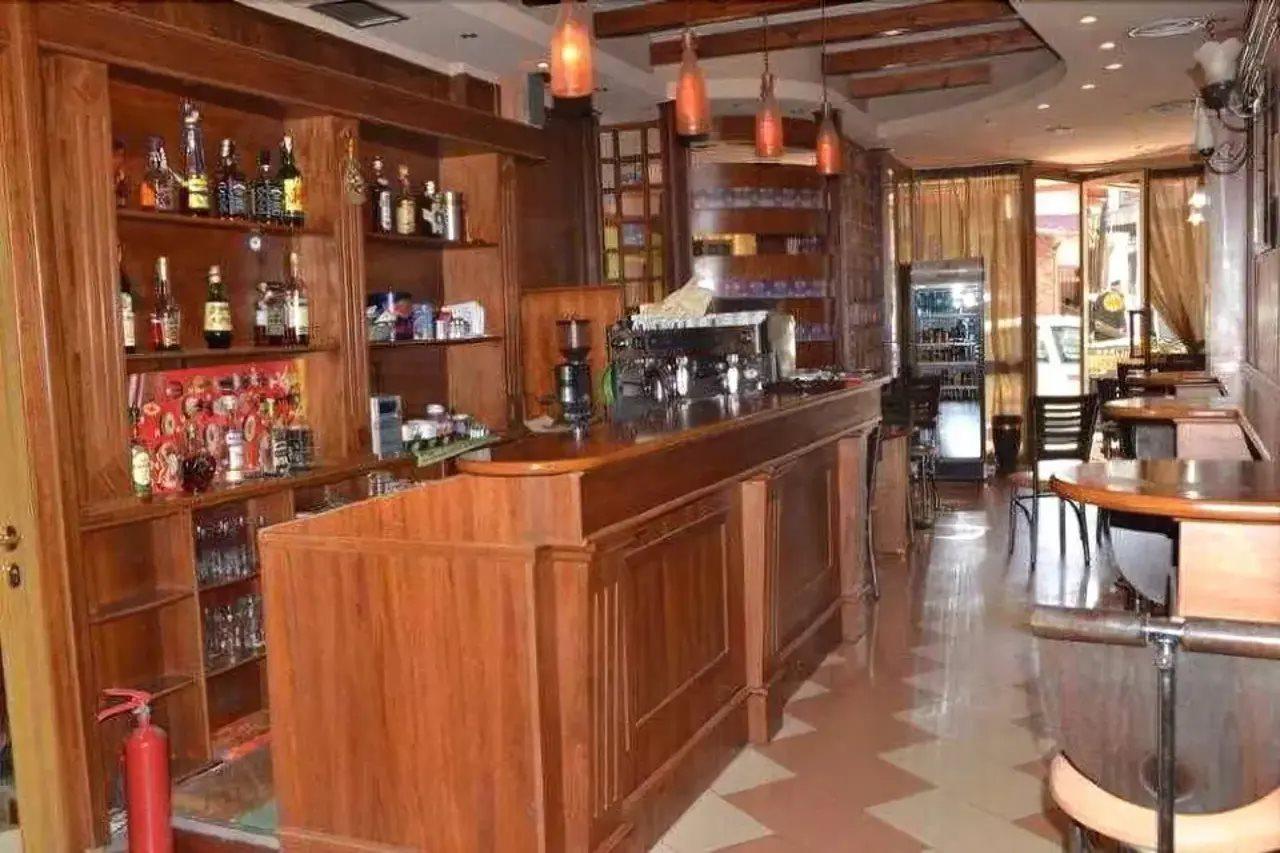 טיראנה Lugano Hotel מראה חיצוני תמונה