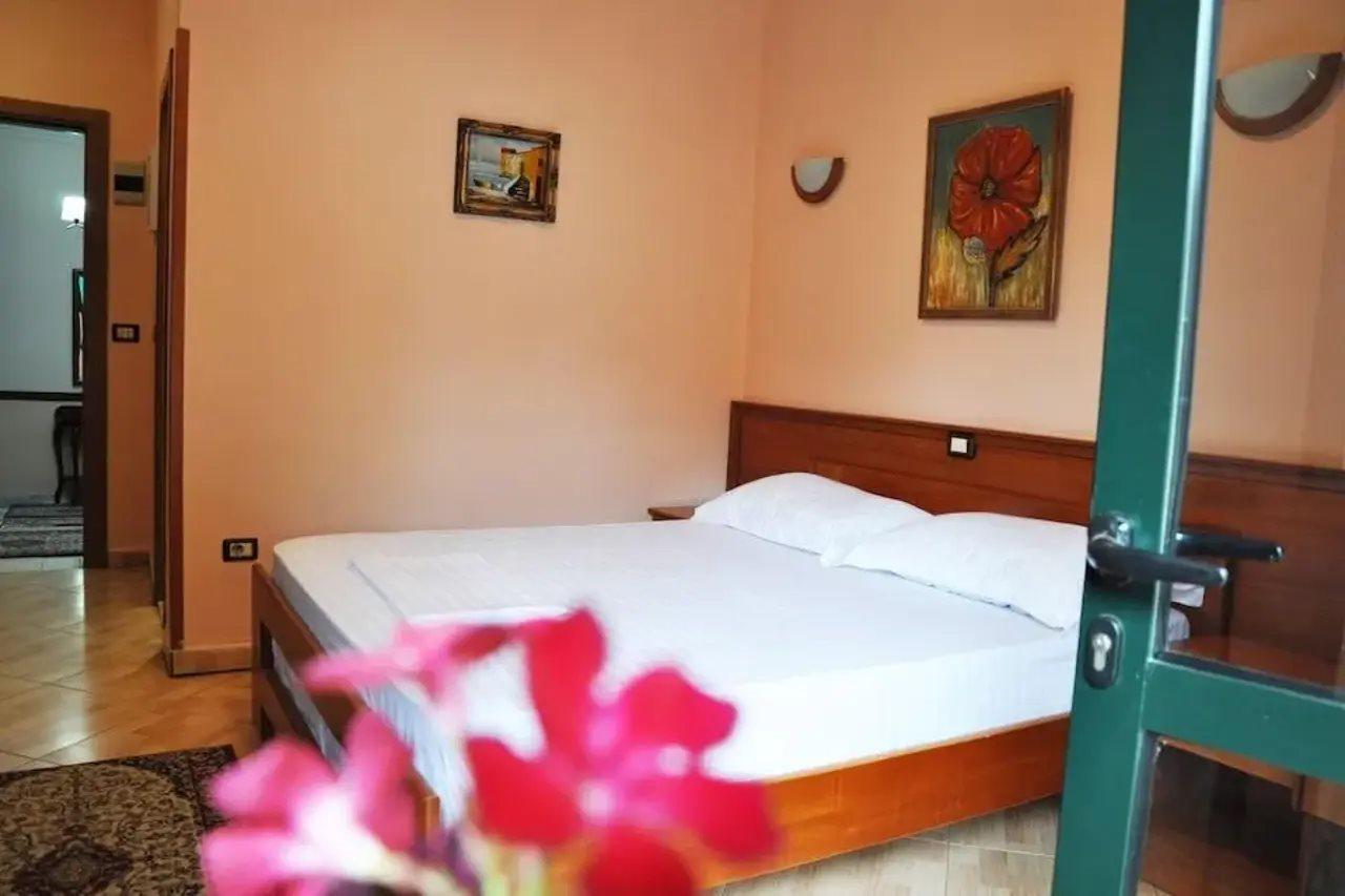 טיראנה Lugano Hotel מראה חיצוני תמונה