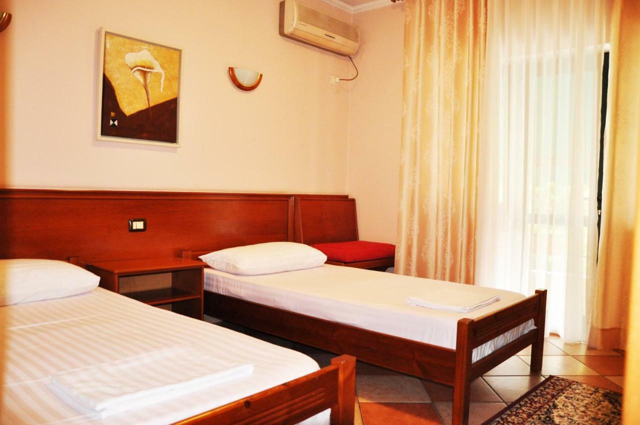 טיראנה Lugano Hotel מראה חיצוני תמונה